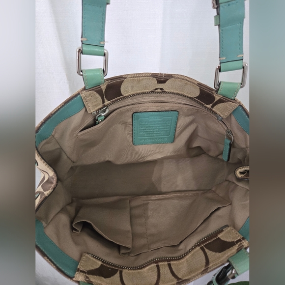 Coach Signature Purse - Picture 10 of 12